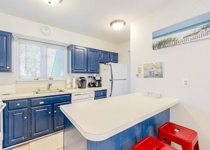 Sea Colony --- 3404 Round Robin Way